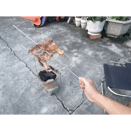 Tay quay nướng inox 4